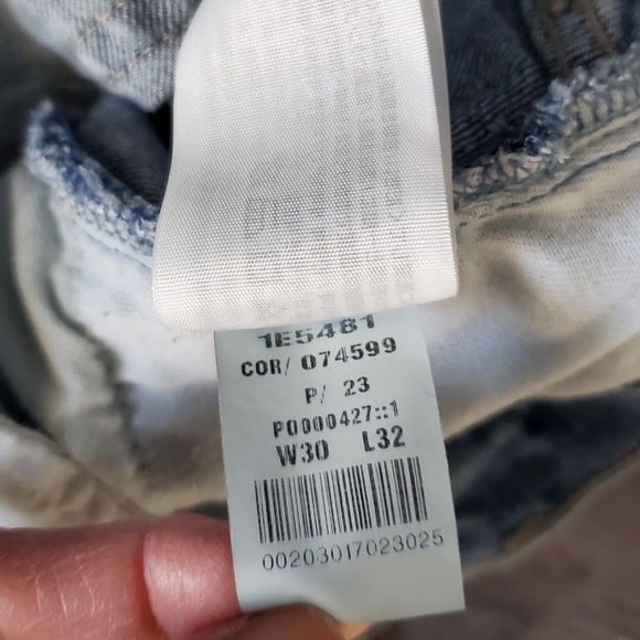 Abercrombie & Fitch Kennan Straight Stretch Jeans - Picture 6 of 11